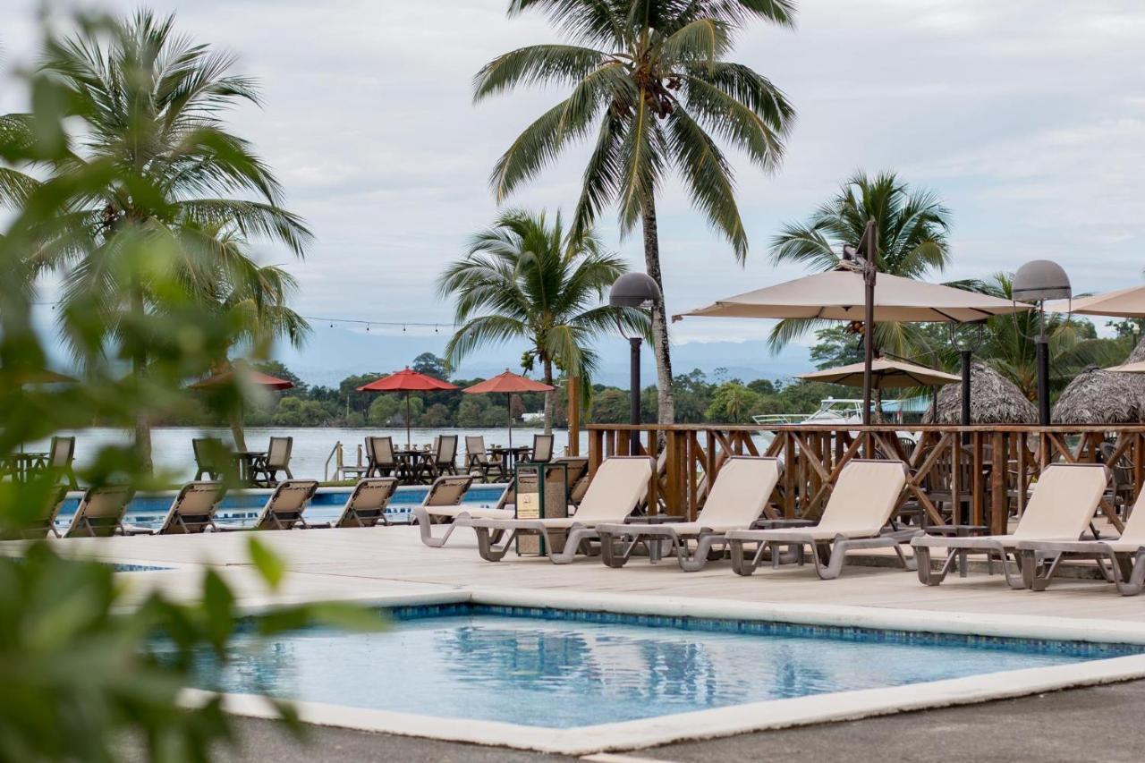 Playa Tortuga Hotel And Beach Resort بوكاس تاون المظهر الخارجي الصورة