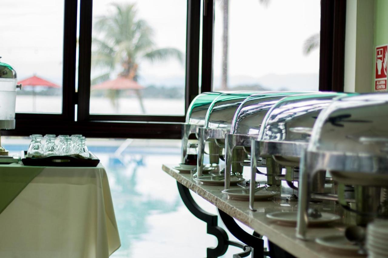 Playa Tortuga Hotel And Beach Resort بوكاس تاون المظهر الخارجي الصورة