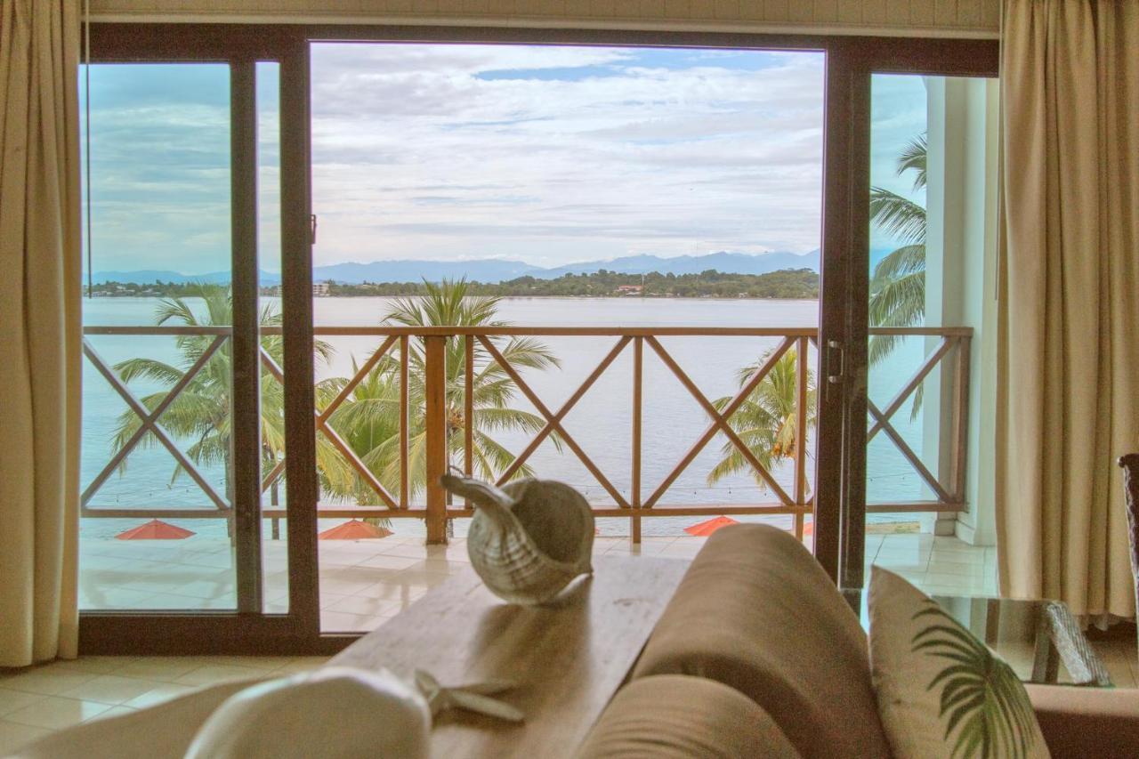 Playa Tortuga Hotel And Beach Resort بوكاس تاون المظهر الخارجي الصورة